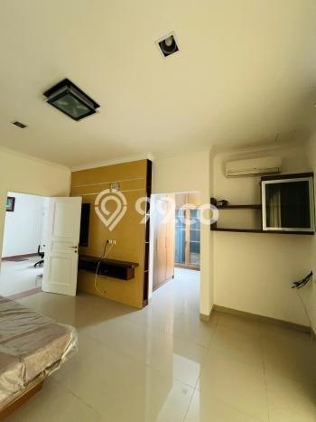 Rumah Mewah LB 360m2 Siap Huni Desain Elegan di Pantai Indah Kapuk, Jakarta Utara Rumah Mewah LB 360m2 Siap Huni Desain Elegan di Pantai Indah Kapuk, Jakarta Utara