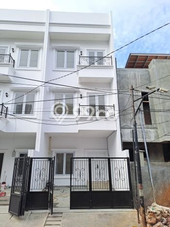 DIJUAL CEPAT! Rumah Premium area Muara Karang, Jakarta Utara, Luas 75m2m² Bangunan 195m2m² Bisa Nego! DIJUAL CEPAT! Rumah Premium area Muara Karang, Jakarta Utara, Luas 75m2m² Bangunan 195m2m² Bisa Nego!