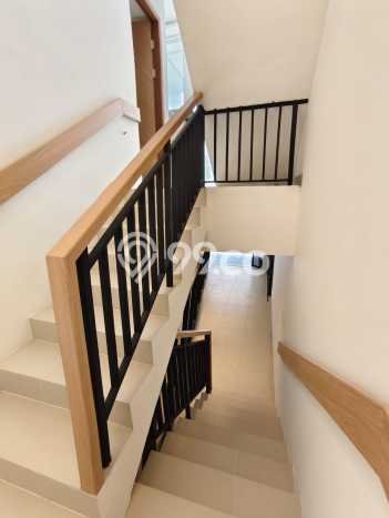 Rumah kawasan Muara Karang, Jakarta Utara, LT 75m2m² Bangunan 300m2m² Rumah kawasan Muara Karang, Jakarta Utara, LT 75m2m² Bangunan 300m2m²