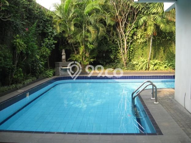 Rumah Sewa Jakarta Selatan LT 500m2 LB 350m2 Area Ampera Rumah Sewa Jakarta Selatan LT 500m2 LB 350m2 Area Ampera