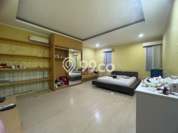 Rumah Bagus Disewakan di Pluit, Jakarta Utara LT 525m2, LB 600m2 Rumah Bagus Disewakan di Pluit, Jakarta Utara LT 525m2, LB 600m2
