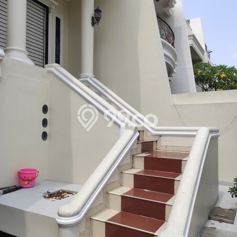 Dijual Rumah Luas Megah Dengan View Cantik di Pantai Indah Kapuk, Jakarta Utara Dijual Rumah Luas Megah Dengan View Cantik di Pantai Indah Kapuk, Jakarta Utara
