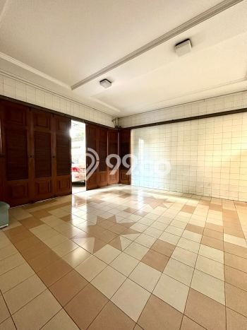 Dijual Rumah Premium dengan Fasilitas Sekitar Komplit di Kebon Jeruk, Jakarta Barat Dijual Rumah Premium dengan Fasilitas Sekitar Komplit di Kebon Jeruk, Jakarta Barat