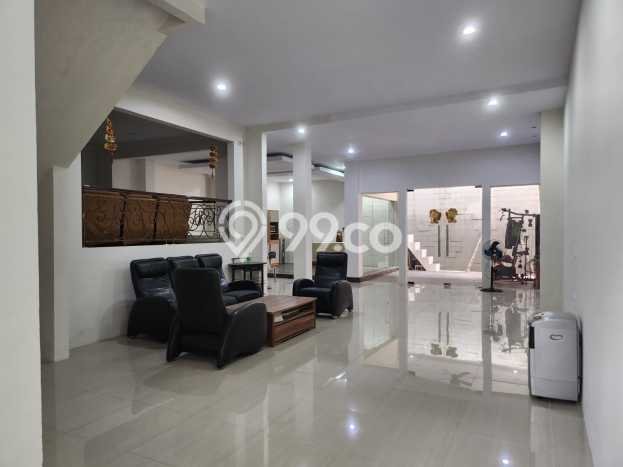 Rumah Elit Modern Siap Huni di Pantai Indah Kapuk Jakarta Utara Rumah Elit Modern Siap Huni di Pantai Indah Kapuk Jakarta Utara