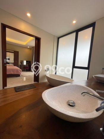 Rumah Elit Modern Tanpa Renovasi di Pulomas Jakarta Timur Rumah Elit Modern Tanpa Renovasi di Pulomas Jakarta Timur