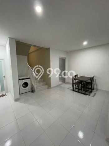 Rumah Elit Modern Tanpa Renovasi di Pulomas Jakarta Timur Rumah Elit Modern Tanpa Renovasi di Pulomas Jakarta Timur