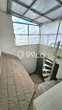 Rumah Minimalis 3 KT di Taman Holis Indah Bandung Semi Furnished Rumah Minimalis 3 KT di Taman Holis Indah Bandung Semi Furnished