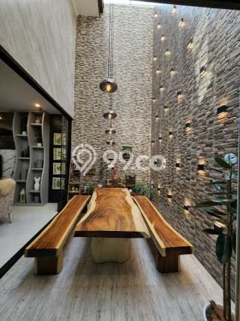 Rumah Bagus area Medan Tembung, Medan, LT 300m², Luas Bangunan 648m² Rumah Bagus area Medan Tembung, Medan, LT 300m², Luas Bangunan 648m²