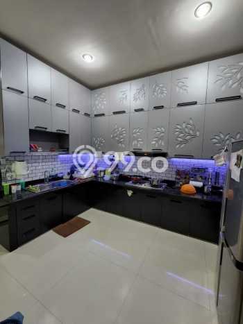 Rumah Bagus area Medan Tembung, Medan, LT 300m², Luas Bangunan 648m² Rumah Bagus area Medan Tembung, Medan, LT 300m², Luas Bangunan 648m²