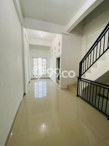 Ruko Kawasan Medan Sunggal, Luas 224m², Jalan Utama, Siap Operasional Ruko Kawasan Medan Sunggal, Luas 224m², Jalan Utama, Siap Operasional