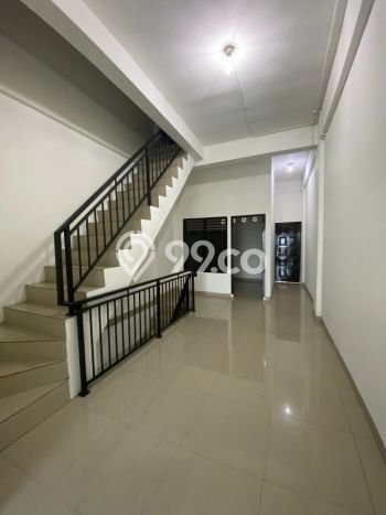 Ruko Kawasan Medan Sunggal, Luas 224m², Jalan Utama, Siap Operasional Ruko Kawasan Medan Sunggal, Luas 224m², Jalan Utama, Siap Operasional