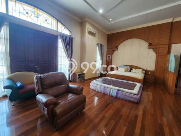 SIAP HUNI! Rumah Strategis area Medan Tembung, LT 500m² LB 1000m² SIAP HUNI! Rumah Strategis area Medan Tembung, LT 500m² LB 1000m²