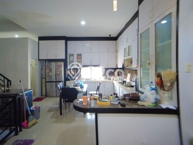Unit Ruko Dijual di Medan Helvetia Medan Luas Tanah 168m2, Luas Bangunan 392m2 Unit Ruko Dijual di Medan Helvetia Medan Luas Tanah 168m2, Luas Bangunan 392m2