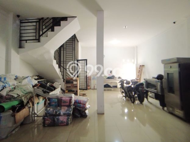 Unit Ruko Dijual di Medan Helvetia Medan Luas Tanah 168m2, Luas Bangunan 392m2 Unit Ruko Dijual di Medan Helvetia Medan Luas Tanah 168m2, Luas Bangunan 392m2