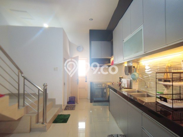 PRIME LOCATION! Ruko Kawasan Medan Maimun, Luas 196m², Area Bisnis, Lokasi Strategis PRIME LOCATION! Ruko Kawasan Medan Maimun, Luas 196m², Area Bisnis, Lokasi Strategis