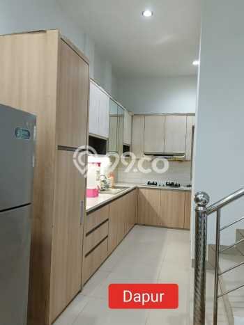 Jual Ruko di Medan Area, Luas 300m², Kawasan Komersial, Jalur Strategis Jual Ruko di Medan Area, Luas 300m², Kawasan Komersial, Jalur Strategis
