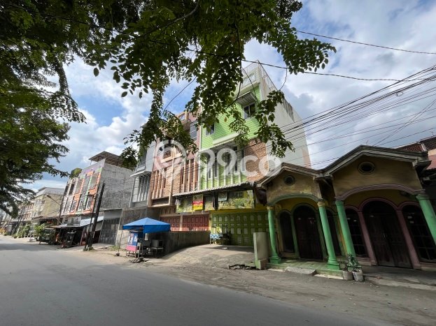 Unit Ruko Dijual di Medan Barat Medan Luas Tanah 176m2, Luas Bangunan 448m2 Unit Ruko Dijual di Medan Barat Medan Luas Tanah 176m2, Luas Bangunan 448m2