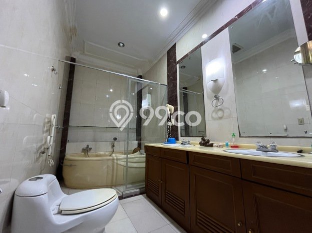 For Sale Rumah Elit Exclusive di Medan Polonia, Medan For Sale Rumah Elit Exclusive di Medan Polonia, Medan