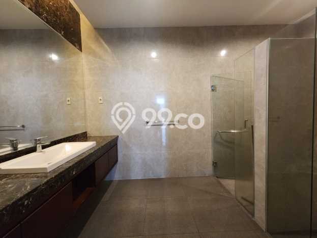 Rumah Modern 4 Kamar Terawat di Medan Polonia, Dekat Pusat Perbelanjaan, Medan Rumah Modern 4 Kamar Terawat di Medan Polonia, Dekat Pusat Perbelanjaan, Medan