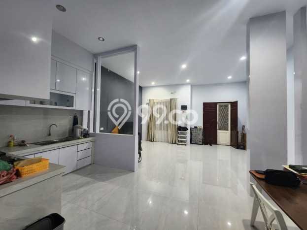 NEW LISTING! Rumah Premium di Medan Tembung, LT 90m2m² Bangunan 225m2m² NEW LISTING! Rumah Premium di Medan Tembung, LT 90m2m² Bangunan 225m2m²