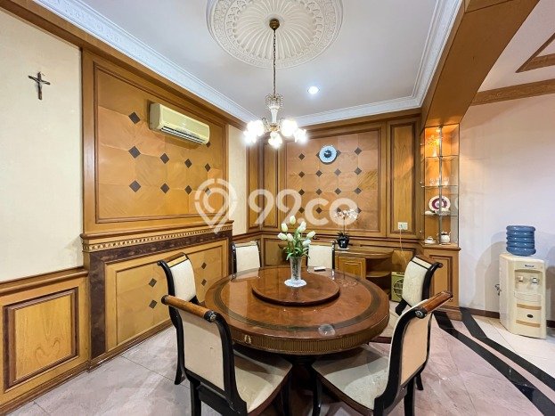 FOR SALE! Vila di Medan Petisah, Area 176m2m², Lokasi Strategis FOR SALE! Vila di Medan Petisah, Area 176m2m², Lokasi Strategis