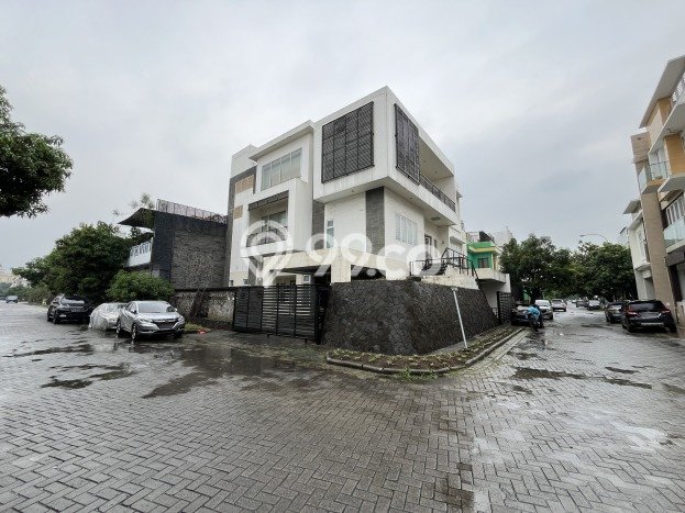 Vila Strategis Kawasan Medan Tembung, Area 370m2m², Kawasan Asri dan aman Vila Strategis Kawasan Medan Tembung, Area 370m2m², Kawasan Asri dan aman