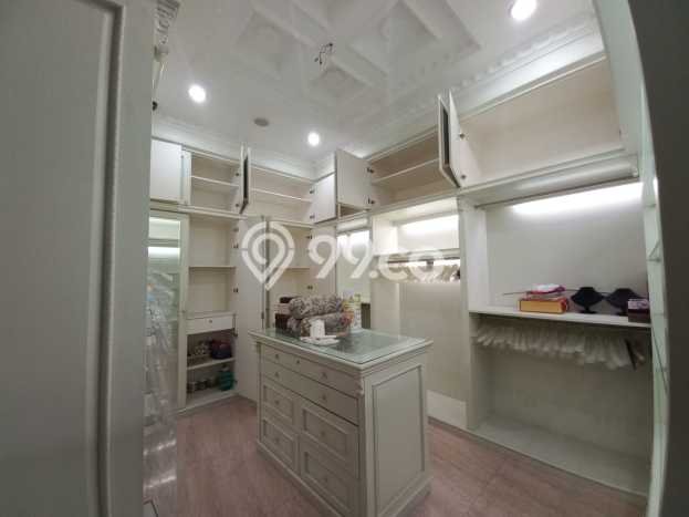 Properti Terbaik! Vila Kawasan Medan Polonia, Ukuran 312m2m², Lingkungan Asri dan tenang Properti Terbaik! Vila Kawasan Medan Polonia, Ukuran 312m2m², Lingkungan Asri dan tenang