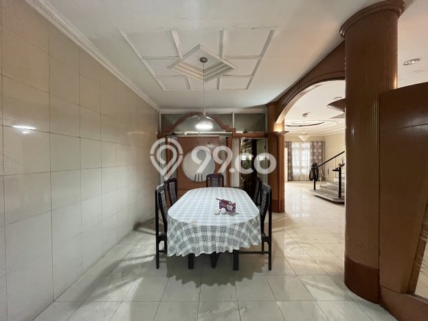 For Sale! Vila di Medan Polonia, Area 189m2m², Lokasi Premium For Sale! Vila di Medan Polonia, Area 189m2m², Lokasi Premium