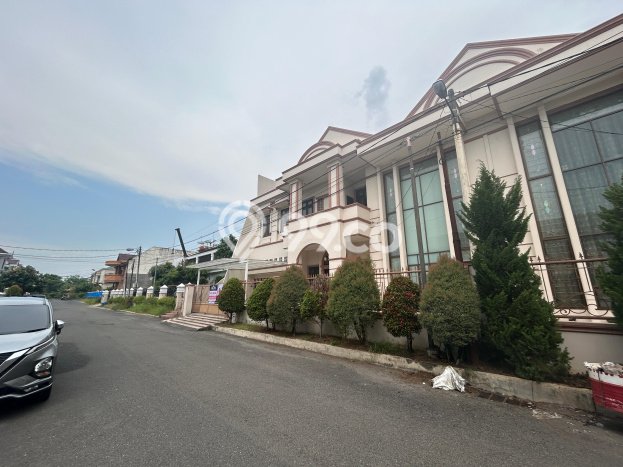 LOKASI TERBAIK! Vila di Medan Polonia, Ukuran 465m2m², Lokasi Premium dengan jalan bagus LOKASI TERBAIK! Vila di Medan Polonia, Ukuran 465m2m², Lokasi Premium dengan jalan bagus