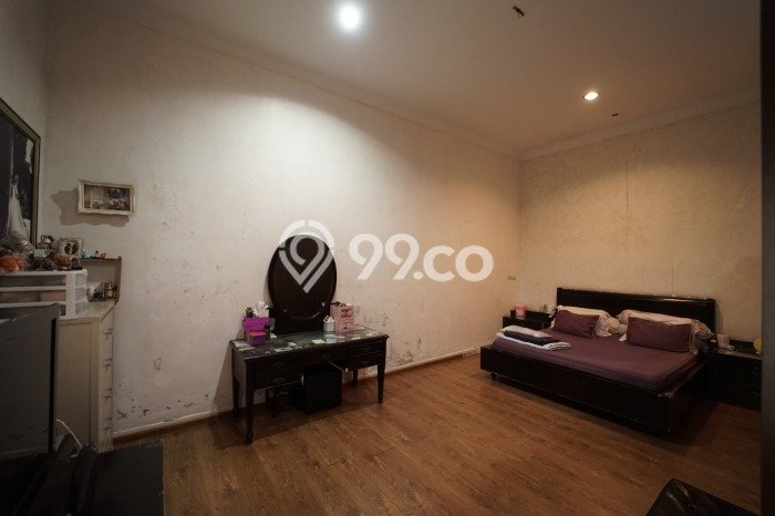 Vila Kawasan Medan Polonia, Dimensi 216m2m², Dekat dengan fasilitas umum Vila Kawasan Medan Polonia, Dimensi 216m2m², Dekat dengan fasilitas umum