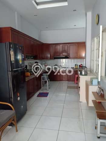 BISNIS POTENSIAL! Vila Kawasan Medan Polonia, Luas 350m², Prospek Menjanjikan BISNIS POTENSIAL! Vila Kawasan Medan Polonia, Luas 350m², Prospek Menjanjikan