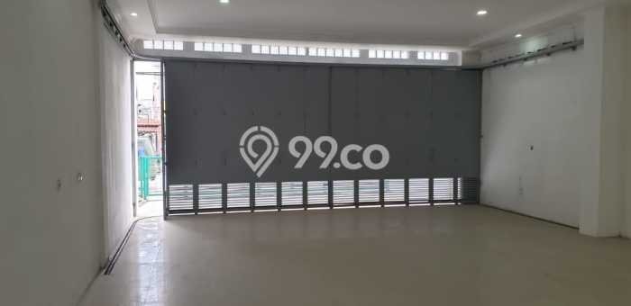 Area Strategis! Disewakan Ruko Lokasi Dayeuhkolot, Bandung Cocok untuk Bisnis Area Strategis! Disewakan Ruko Lokasi Dayeuhkolot, Bandung Cocok untuk Bisnis