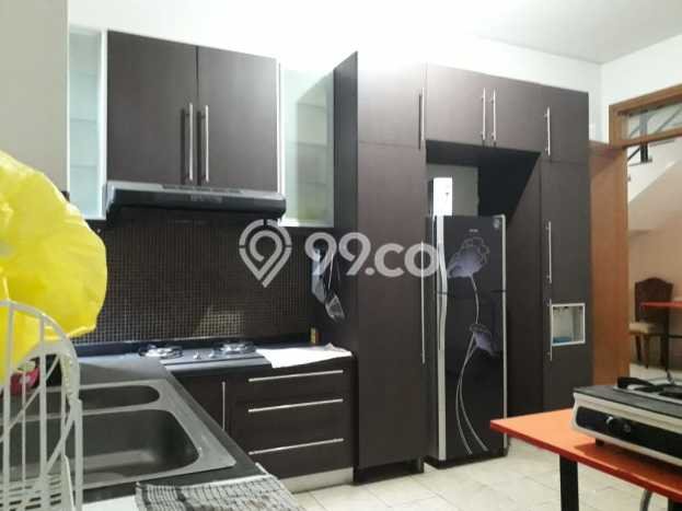 Rumah Mewah LB 300m2 Siap Pakai Desain Elegan di Pasteur, Bandung Rumah Mewah LB 300m2 Siap Pakai Desain Elegan di Pasteur, Bandung