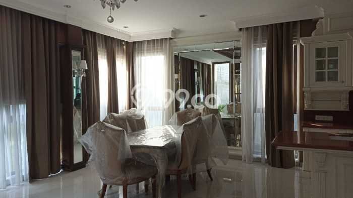 For Sale! Luxury House LT 394m2 Desain Elegan di Dago Pakar For Sale! Luxury House LT 394m2 Desain Elegan di Dago Pakar