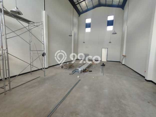 Gudang Dijual di Batujajar LT 200m2, LB 136m2 Solusi Investasi Cerdas Gudang Dijual di Batujajar LT 200m2, LB 136m2 Solusi Investasi Cerdas