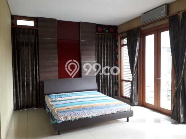 Rumah Mewah LB 300m2 Siap Pakai Desain Elegan di Pasteur, Bandung Rumah Mewah LB 300m2 Siap Pakai Desain Elegan di Pasteur, Bandung
