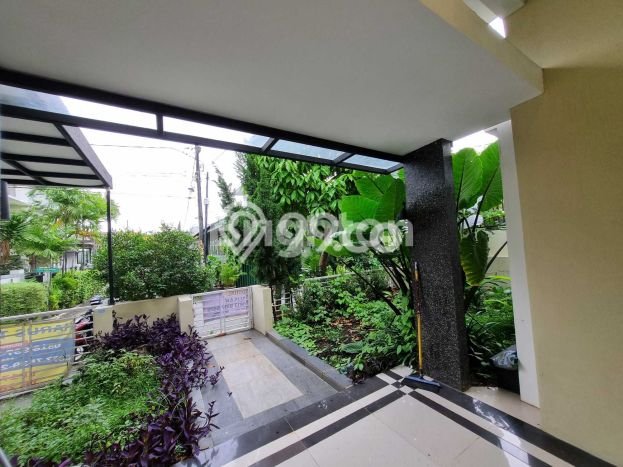 Jual Rumah Luas Megah Dengan View Eksklusif di Taman Galaxy, Bekasi Jual Rumah Luas Megah Dengan View Eksklusif di Taman Galaxy, Bekasi