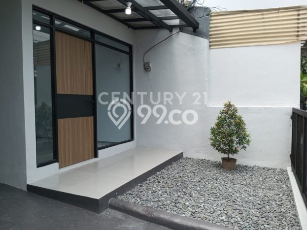 Rumah Luas Asri 2 KT Siap Huni di Taman Kopo Indah Bandung Rumah Luas Asri 2 KT Siap Huni di Taman Kopo Indah Bandung