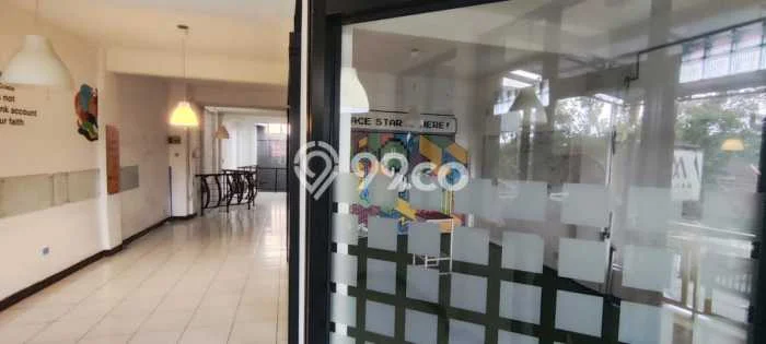 FOR RENT! Ruko di Buah Batu Cocok untuk Bisnis 250m2 FOR RENT! Ruko di Buah Batu Cocok untuk Bisnis 250m2