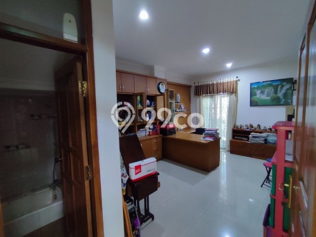 Siap Huni Rumah Mewah 4 Kamar di Cicendo Dekat ke Mana Pun Siap Huni Rumah Mewah 4 Kamar di Cicendo Dekat ke Mana Pun