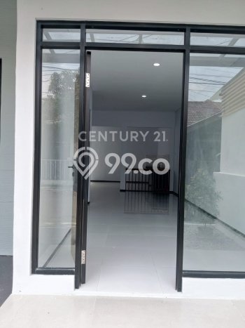Rumah Luas Asri 2 KT Siap Huni di Taman Kopo Indah Bandung Rumah Luas Asri 2 KT Siap Huni di Taman Kopo Indah Bandung