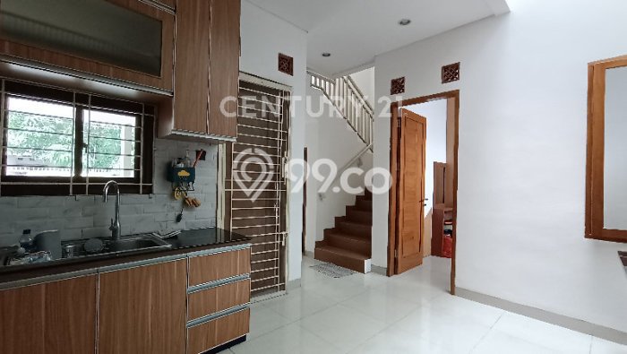 Dijual Cepat Rumah Favorit Siap Huni LB 245m2 di Kiaracondong, Bandung Dijual Cepat Rumah Favorit Siap Huni LB 245m2 di Kiaracondong, Bandung