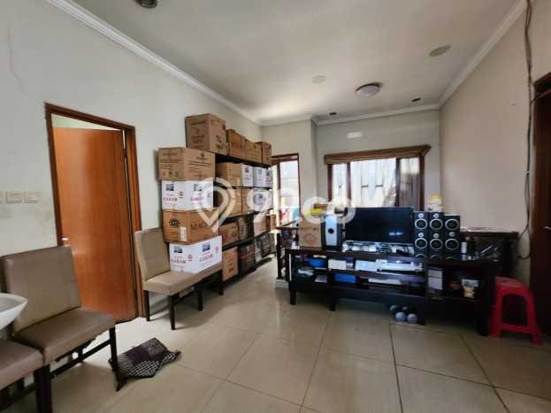 Rumah Minimalis LT 180m² Siap Huni di Kompleks Cluster Batununggal, Bandung Rumah Minimalis LT 180m² Siap Huni di Kompleks Cluster Batununggal, Bandung