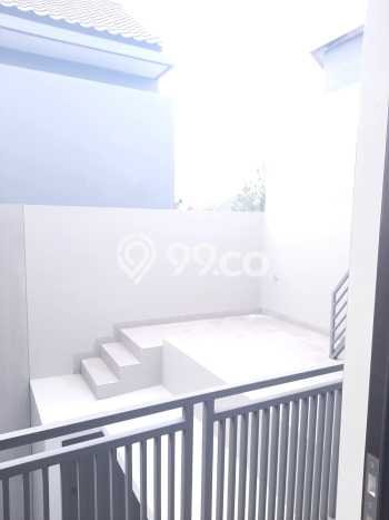 HOT DEAL! Dijual Rumah Berkualitas area Batununggal, Bandung, Luas Tanah 180m² Luas Bangunan 220m² HOT DEAL! Dijual Rumah Berkualitas area Batununggal, Bandung, Luas Tanah 180m² Luas Bangunan 220m²