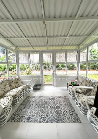 Hunian Mewah Dijual LT 865m2 di Kebayoran Baru, Jakarta Selatan Hunian Mewah Dijual LT 865m2 di Kebayoran Baru, Jakarta Selatan