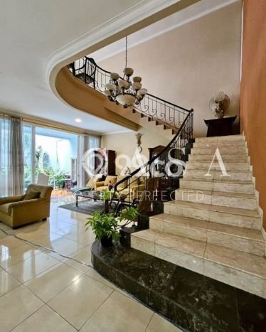 Hunian Mewah LB 342m2 Siap Pakai Desain Elegan di Pondok Indah, Jakarta Selatan Hunian Mewah LB 342m2 Siap Pakai Desain Elegan di Pondok Indah, Jakarta Selatan
