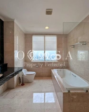 Siap Huni Apartemen Luxury di Senayan 3 Kamar & 2 Kamar Mandi Siap Huni Apartemen Luxury di Senayan 3 Kamar & 2 Kamar Mandi