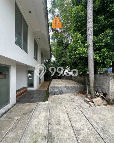 Rumah Eksklusif Siap Huni LT 200m2 di Kebayoran Baru, Jakarta Selatan Rumah Eksklusif Siap Huni LT 200m2 di Kebayoran Baru, Jakarta Selatan