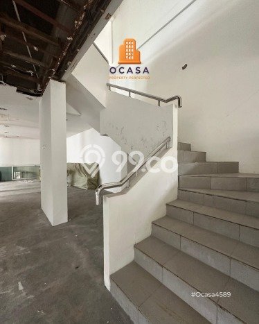Rumah Eksklusif Siap Huni LT 200m2 di Kebayoran Baru, Jakarta Selatan Rumah Eksklusif Siap Huni LT 200m2 di Kebayoran Baru, Jakarta Selatan