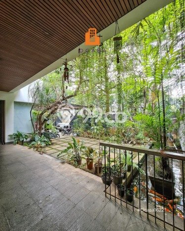 Disewakan Rumah Bagus di Kebayoran Baru Harga Rp 650 Juta/ Tahun Disewakan Rumah Bagus di Kebayoran Baru Harga Rp 650 Juta/ Tahun